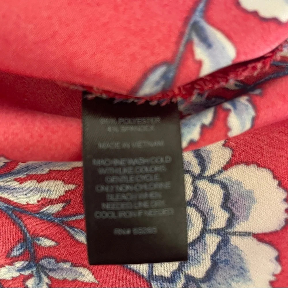 Express WomenFloralBlouse Red Pink Blue Short Sleeve V-Neck Tunic Top Size Large - Picture 5 of 7